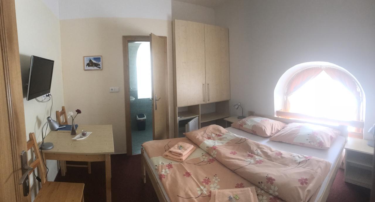 Penzion Pod Zvonem Hynčice pod Sušinou Bagian luar foto